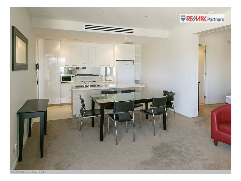 502/468 Esplanade, Torquay QLD 4655