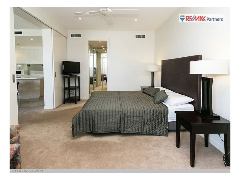 502/468 Esplanade, Torquay QLD 4655