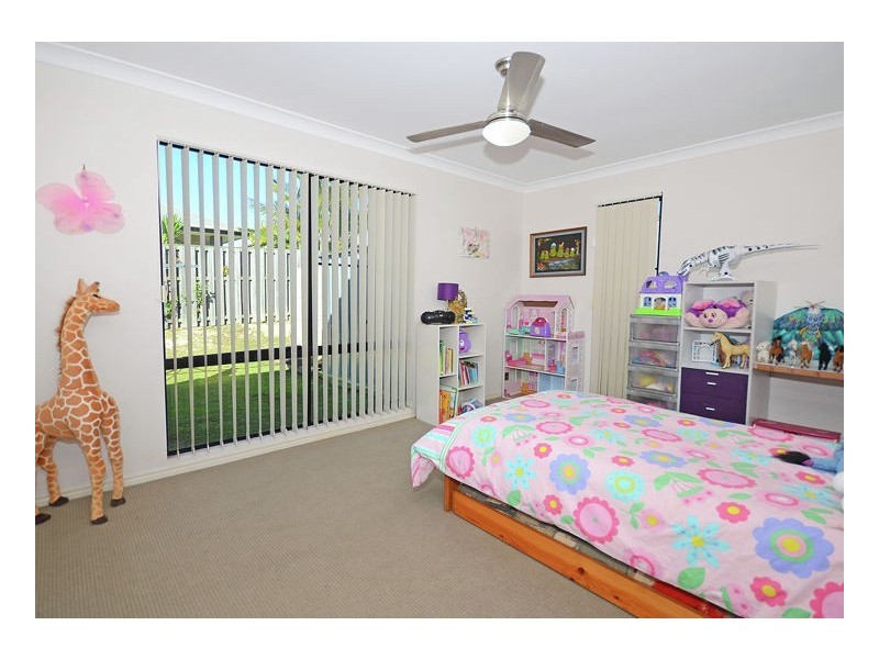6 Bay Park Rd, Wondunna QLD 4655