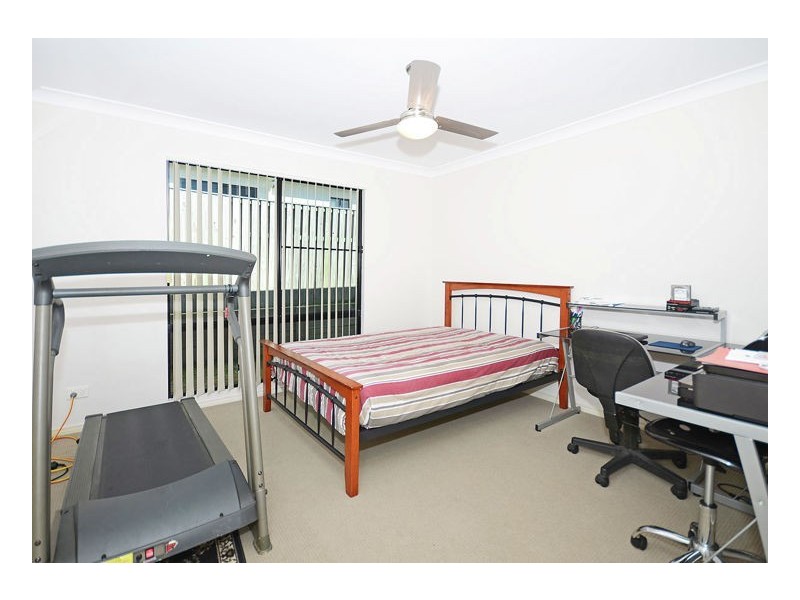 6 Bay Park Rd, Wondunna QLD 4655