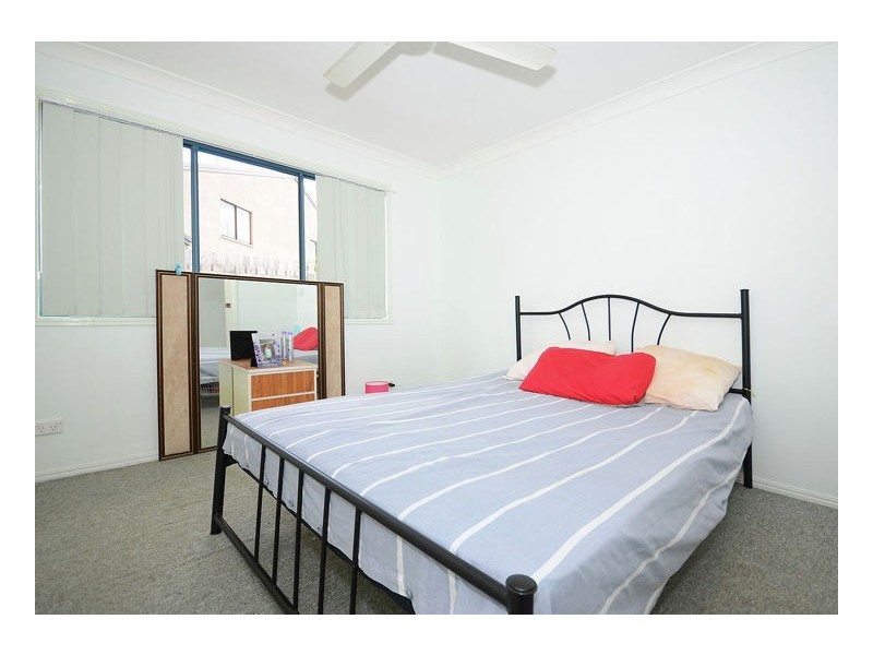 1/83 Ibis Blvd, Eli Waters QLD 4655