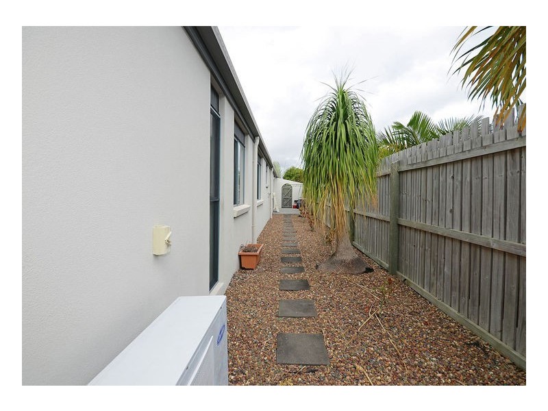 1/83 Ibis Blvd, Eli Waters QLD 4655