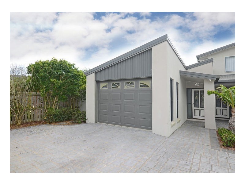 1/83 Ibis Blvd, Eli Waters QLD 4655