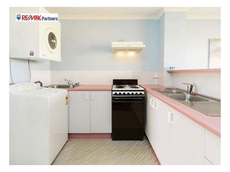 11/383 Esplanade, Torquay QLD 4655