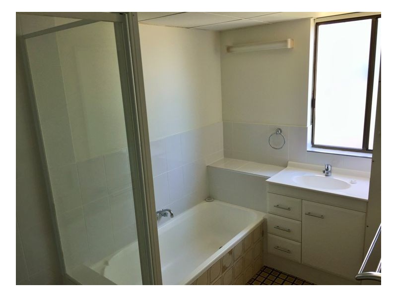 5 / 242 Esplanade, Pialba QLD 4655