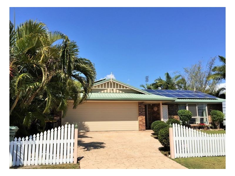 19 Kent Street, Urangan QLD 4655