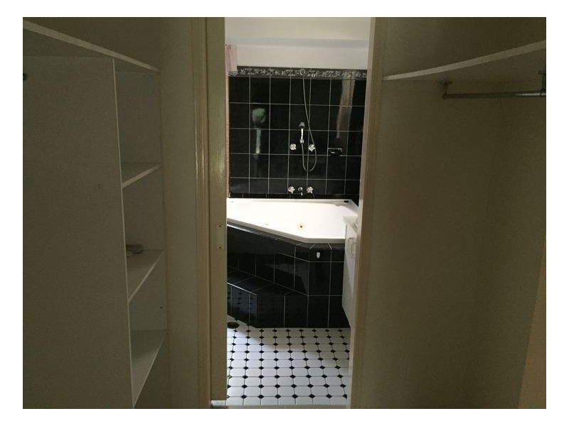 19 Kent Street, Urangan QLD 4655