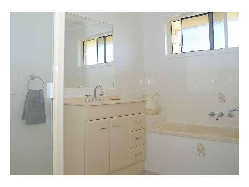 55 Rosewood  Avenue, Wondunna QLD 4655