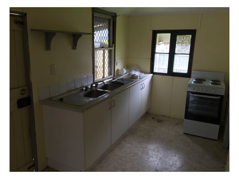 117 Torquay Road, Scarness QLD 4655