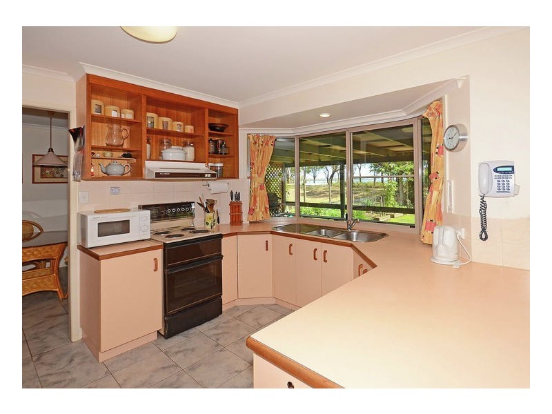 128 Burrum Street, Burrum Heads QLD 4659
