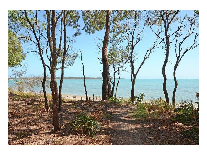 128 Burrum Street, Burrum Heads QLD 4659