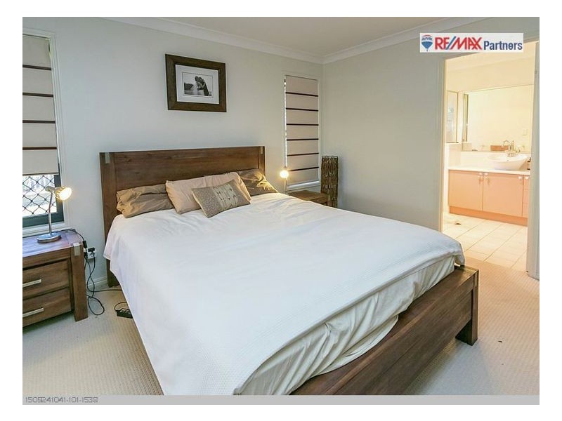 14 Whipbird Ct, Urangan QLD 4655