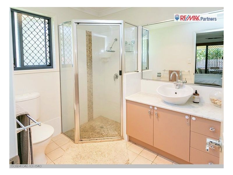 14 Whipbird Ct, Urangan QLD 4655