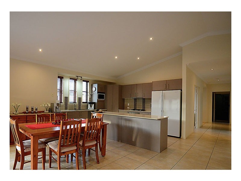 13 Parklands Boulevard, Wondunna QLD 4655