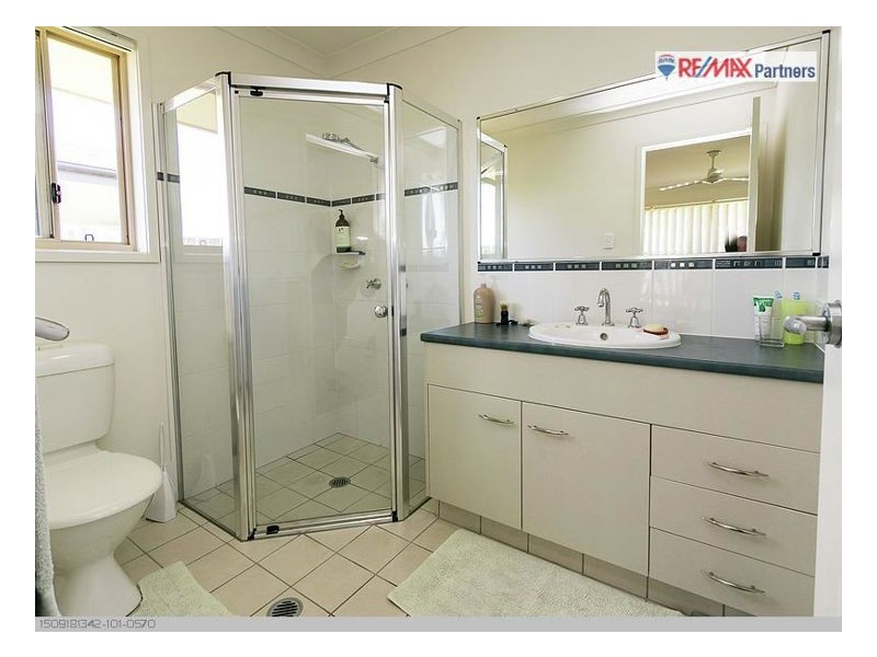 11 Golden Grove Ct, Eli Waters QLD 4655