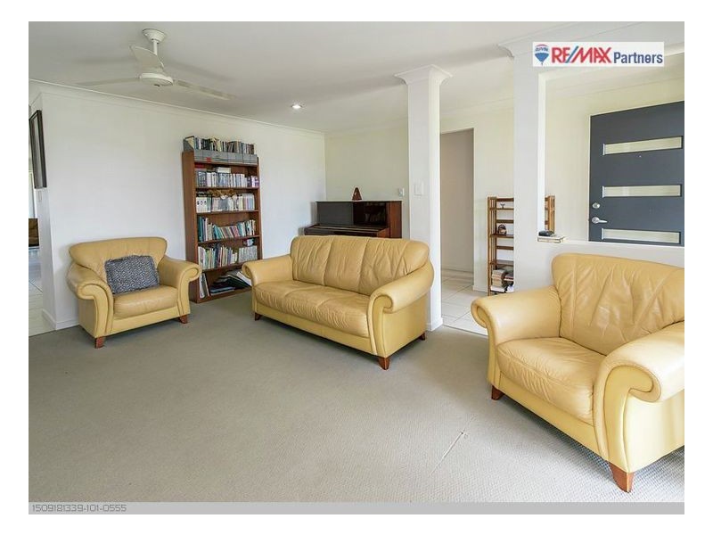 11 Golden Grove Ct, Eli Waters QLD 4655