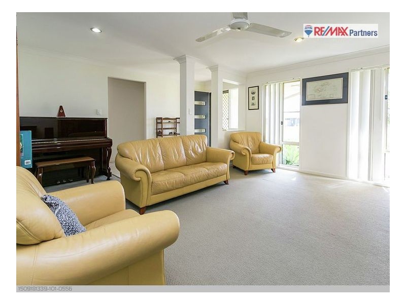 11 Golden Grove Ct, Eli Waters QLD 4655