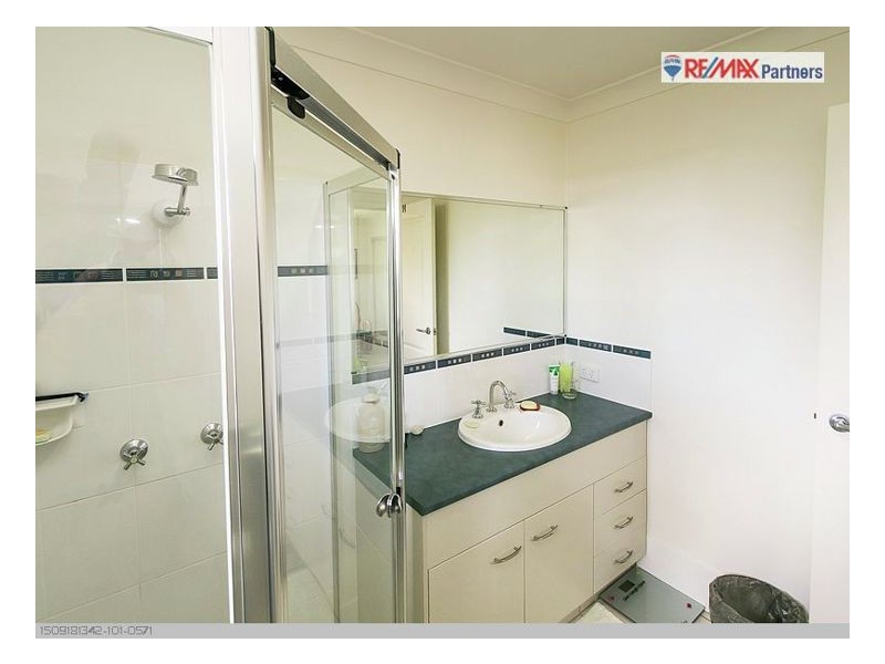 11 Golden Grove Ct, Eli Waters QLD 4655