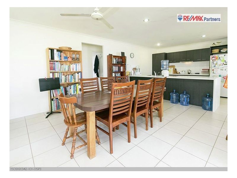 11 Golden Grove Ct, Eli Waters QLD 4655