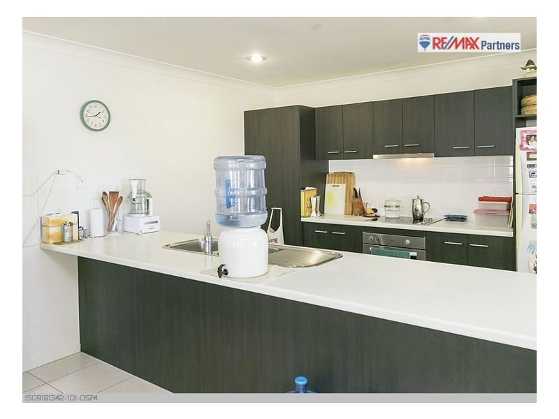 11 Golden Grove Ct, Eli Waters QLD 4655