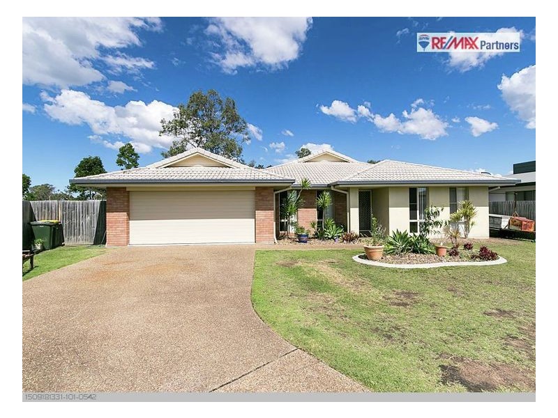 11 Golden Grove Ct, Eli Waters QLD 4655