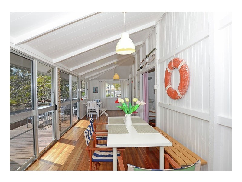 40 Esplanade, Point Vernon QLD 4655