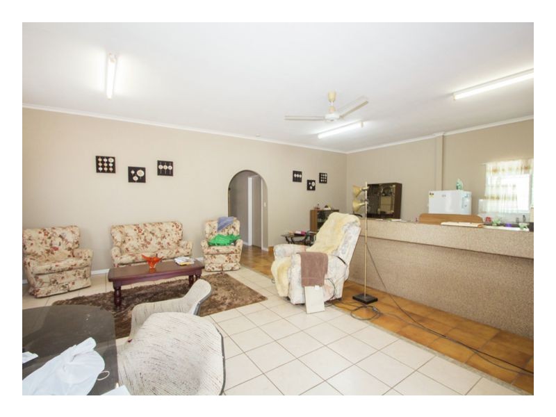 34-52 Round Island Road, Urangan QLD 4655
