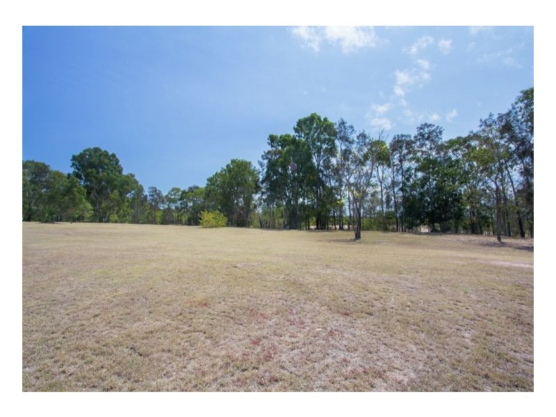 34-52 Round Island Road, Urangan QLD 4655