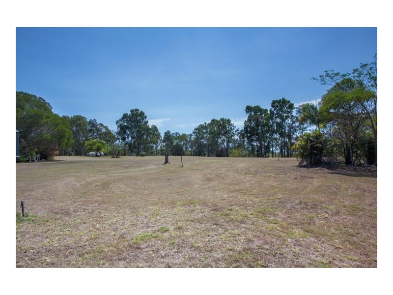 34-52 Round Island Road, Urangan QLD 4655