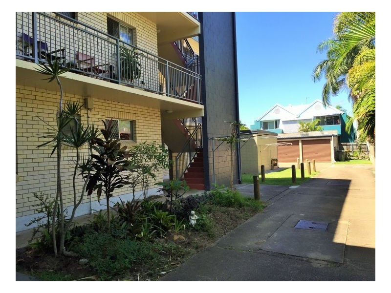 6 / 581 Esplanade, Urangan QLD 4655