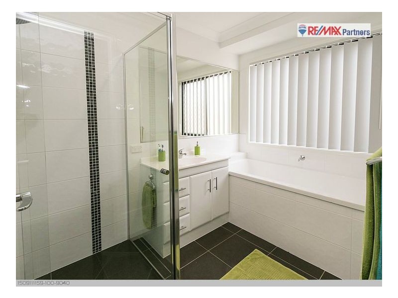 25 Bayridge Heights Drive, Nikenbah QLD 4655