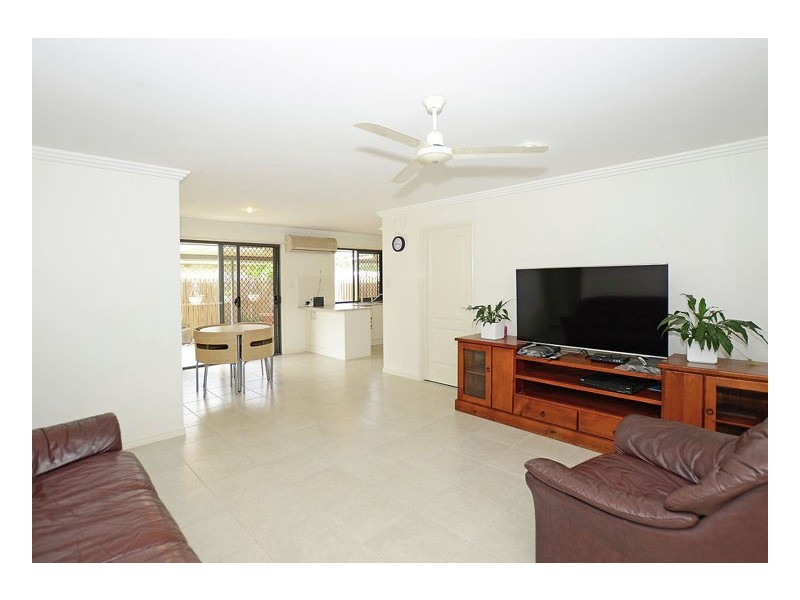 1/24 Glengarry Court, Kawungan QLD 4655
