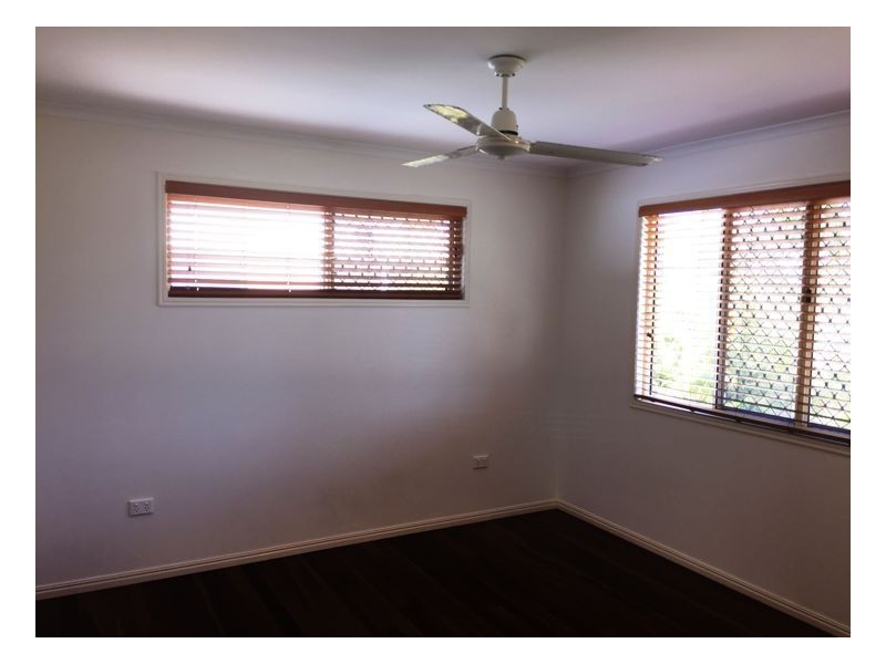 2/293 Torquay Terrace, Torquay QLD 4655