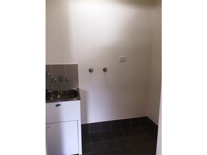 2/293 Torquay Terrace, Torquay QLD 4655