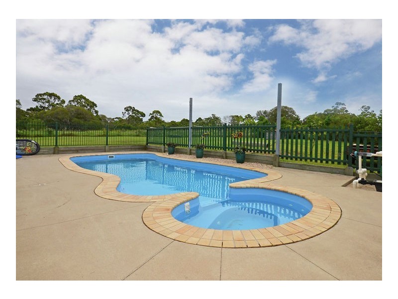 10 Homestead Close, Takura QLD 4655