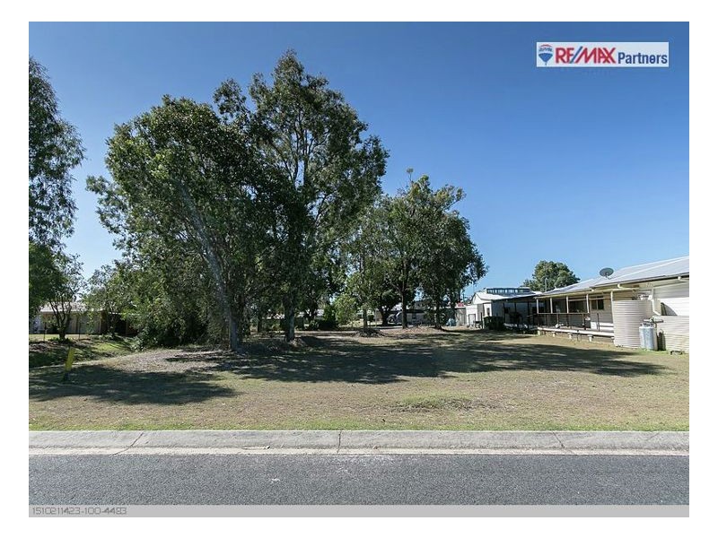 28 Riverview Dr, Burrum Heads QLD 4659