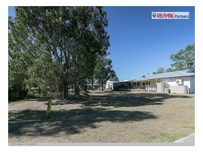 28 Riverview Dr, Burrum Heads QLD 4659