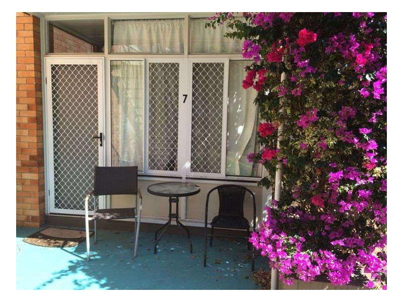 7/374 Esplanade, Torquay QLD 4655