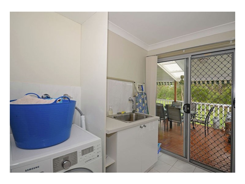 18 Elboz Ct, Burrum Heads QLD 4659