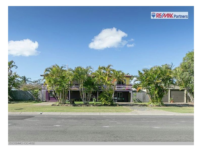 66 Moolyyir Street, Urangan QLD 4655