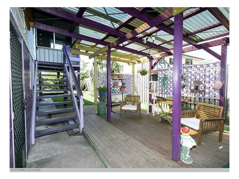 66 Moolyyir Street, Urangan QLD 4655