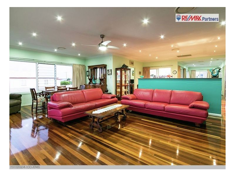 11 Aplin St, Point Vernon QLD 4655