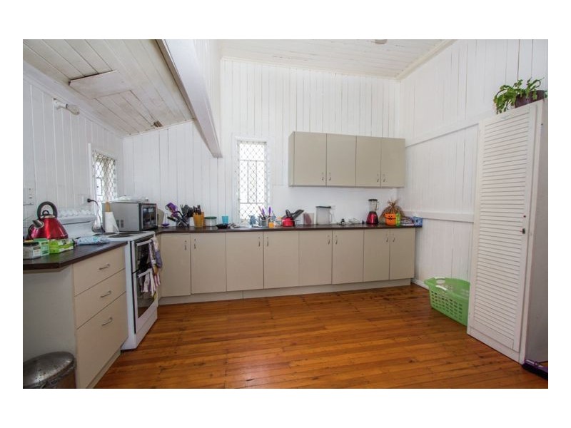 21 & 21A Charles St, Pialba QLD 4655
