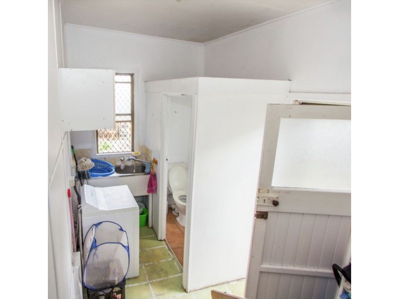 21 & 21A Charles St, Pialba QLD 4655