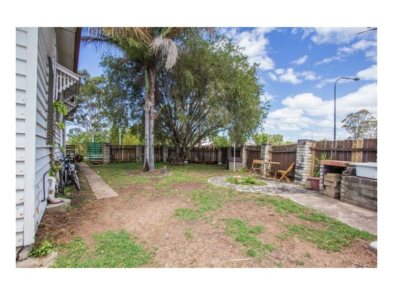 21 & 21A Charles St, Pialba QLD 4655