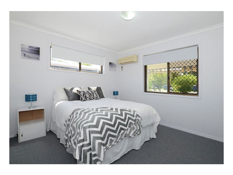 33 William St, Urangan QLD 4655