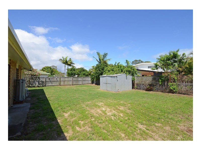 33 William St, Urangan QLD 4655