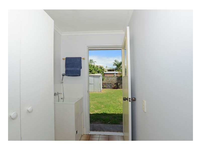 33 William St, Urangan QLD 4655