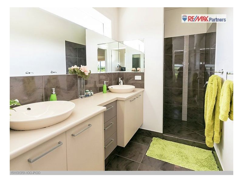 26 Traviston Way, Burrum Heads QLD 4659