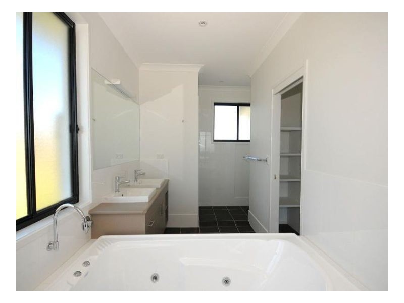 68 Mal Campbell Dr, Craignish QLD 4655